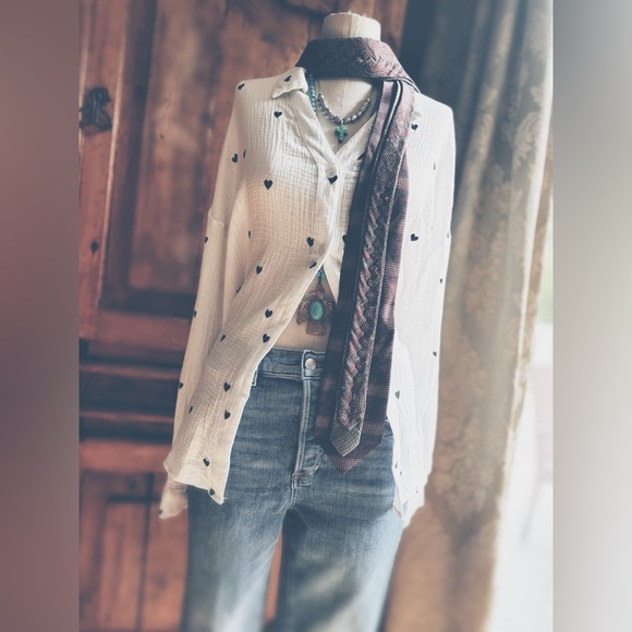 Button Down / Hearts Be With You! - Picture 2 of 9